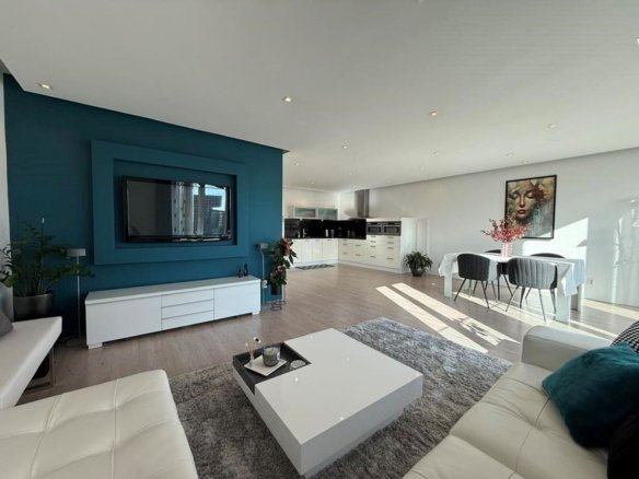 Woning aan de Meer en Vaart te Amsterdam