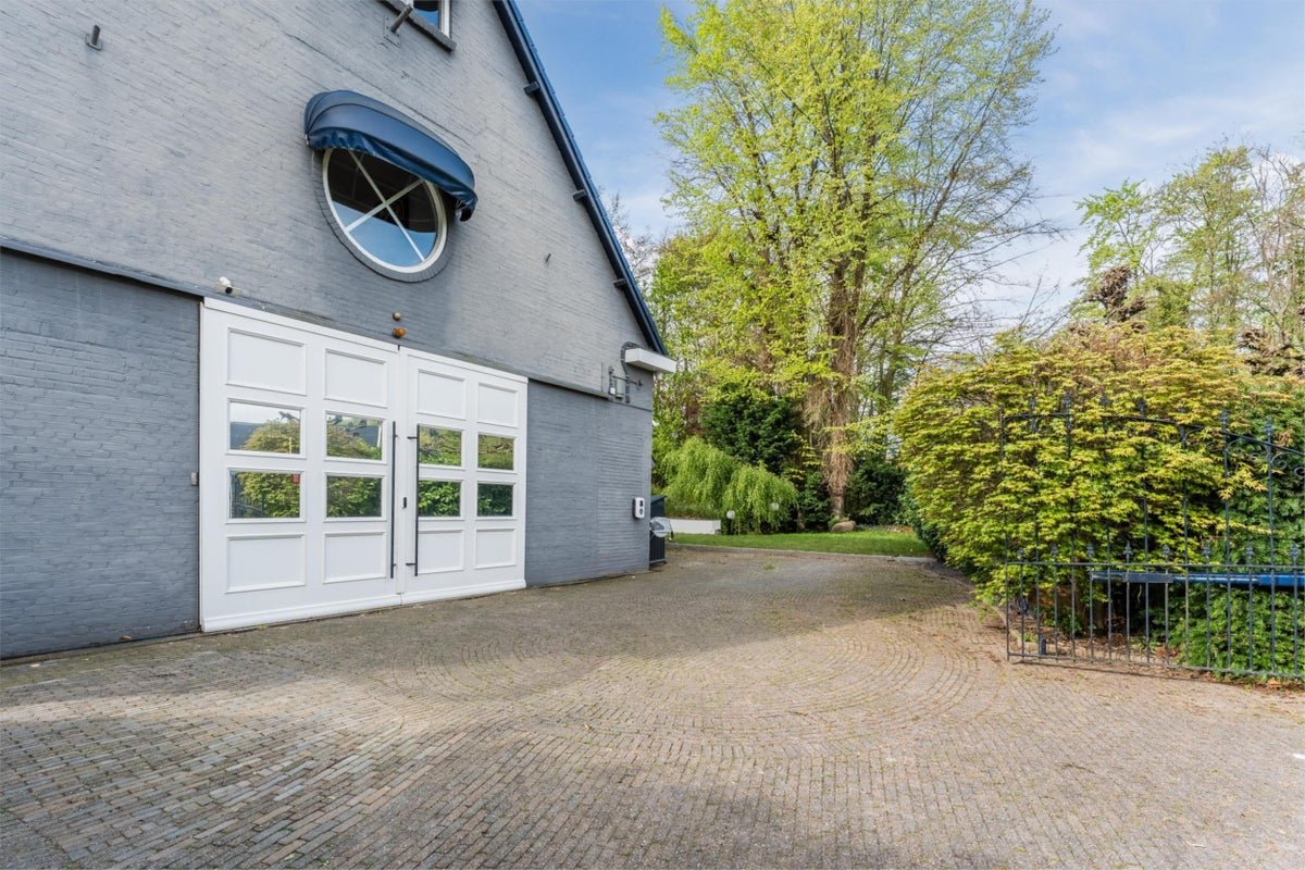 deba0bd41b15731f7edc5ae54333993f huis