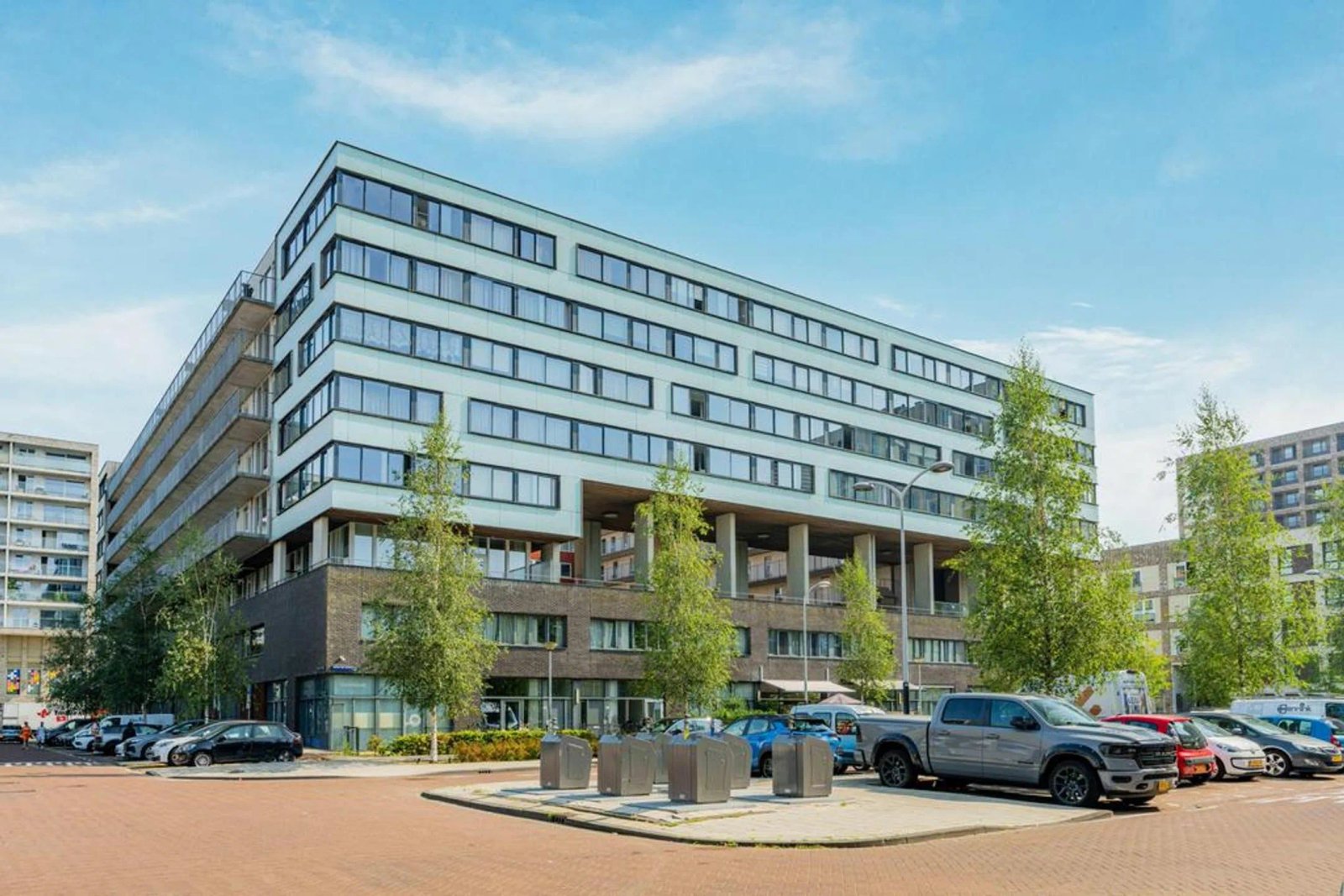 e05e913a-0e5d-419b-b336-418e583618d2 Woning aan de Martini van Geffenstraat te Amsterdam