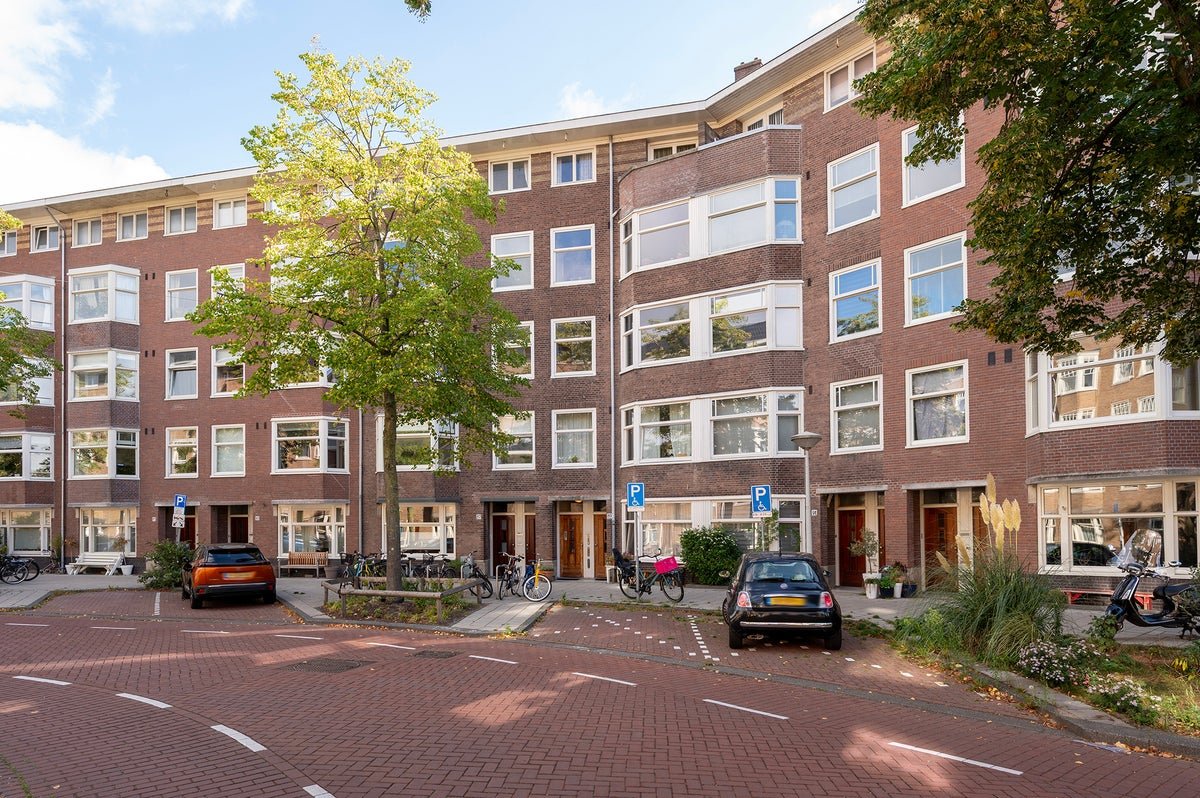 e1e51800-a25f-5048-922d-af325d0b73aa appartement