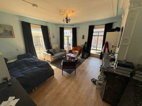 Woning aan de Kloksteeg te Leiden