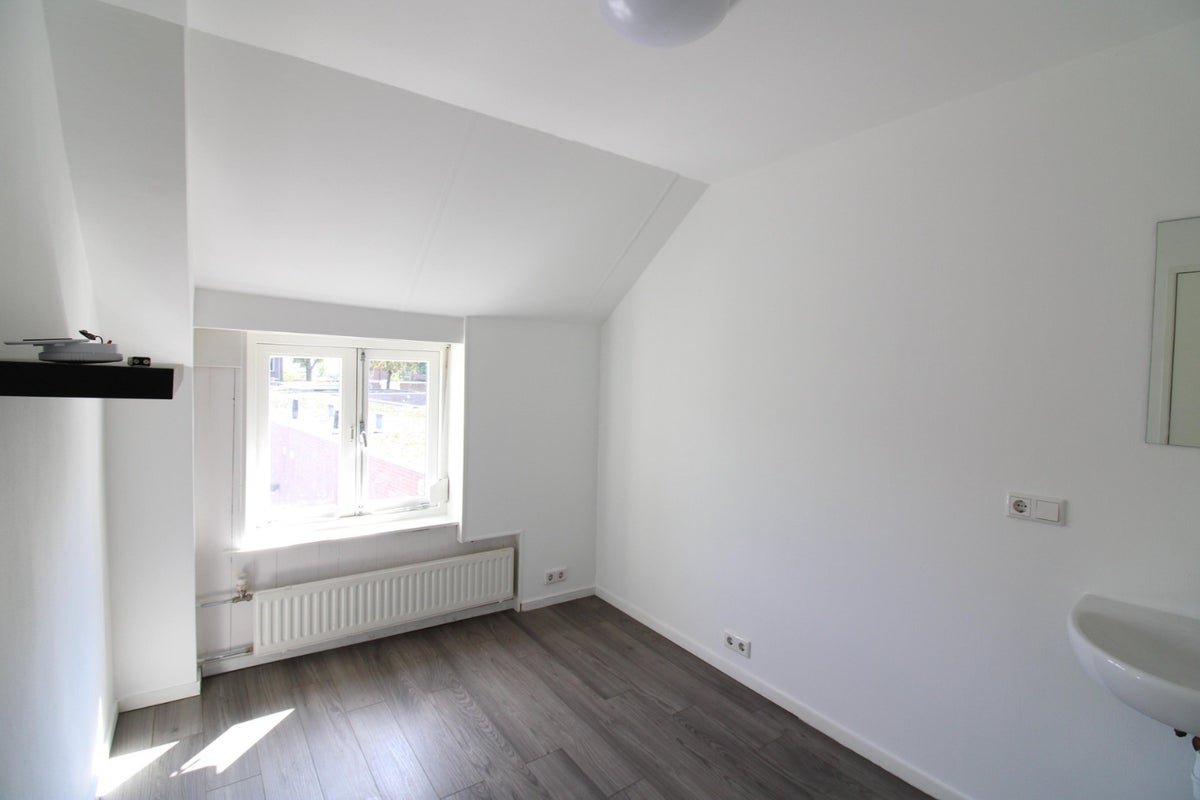 ef7f54be-b2ad-5463-86fd-a936c30f0576 huis