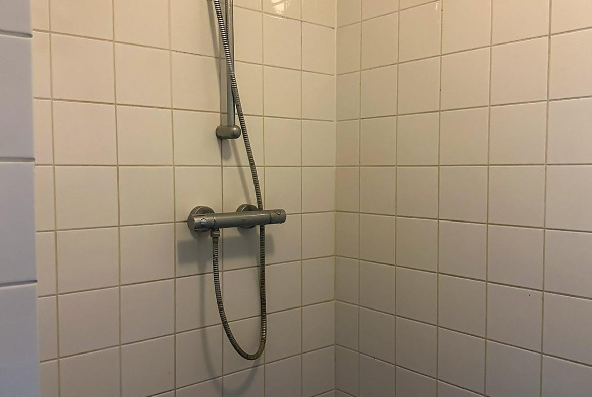 1170