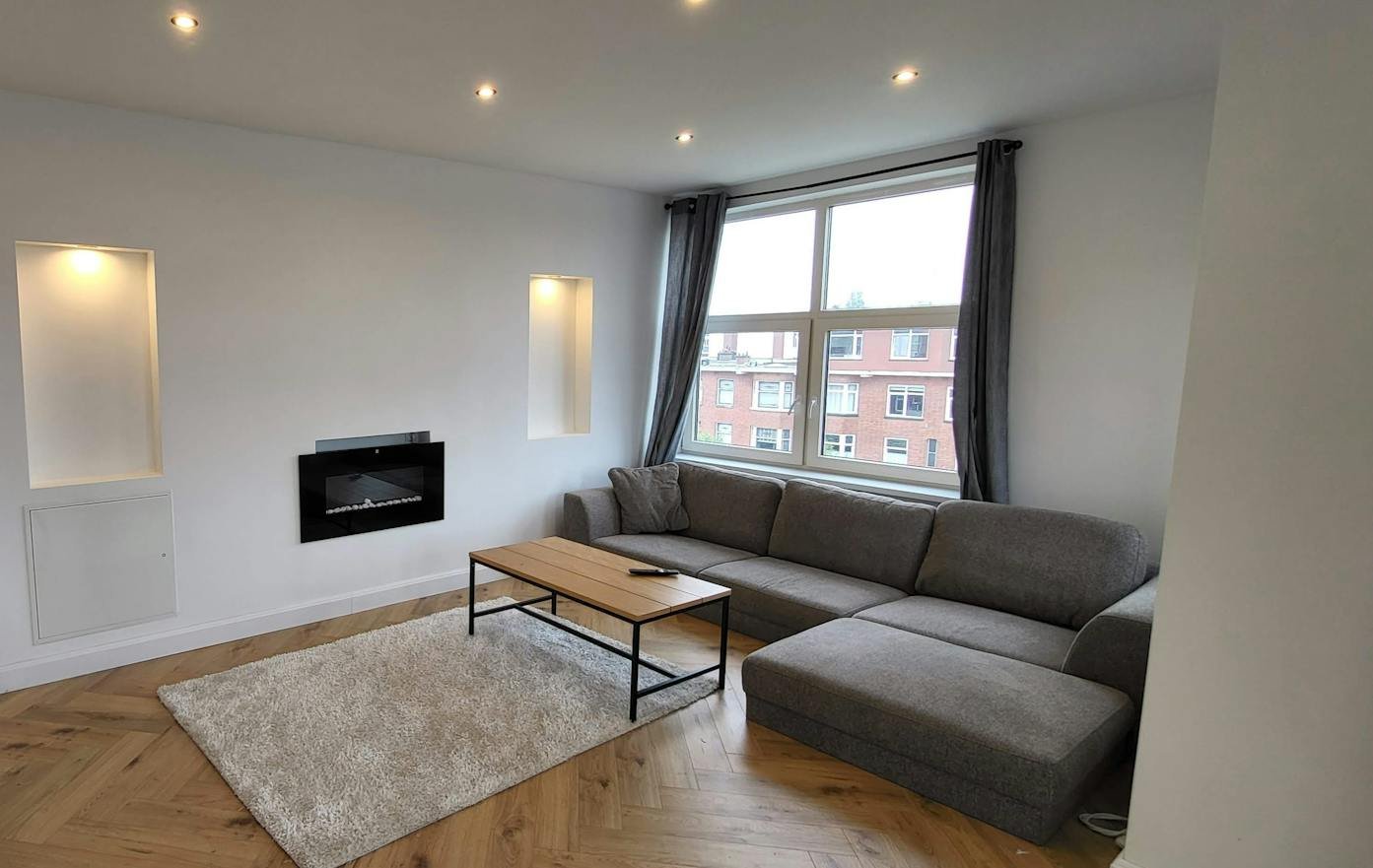 f0bda8e7-2aa6-4722-8861-b92c7b6b0d32 Kamer in ‘s-Gravenhage