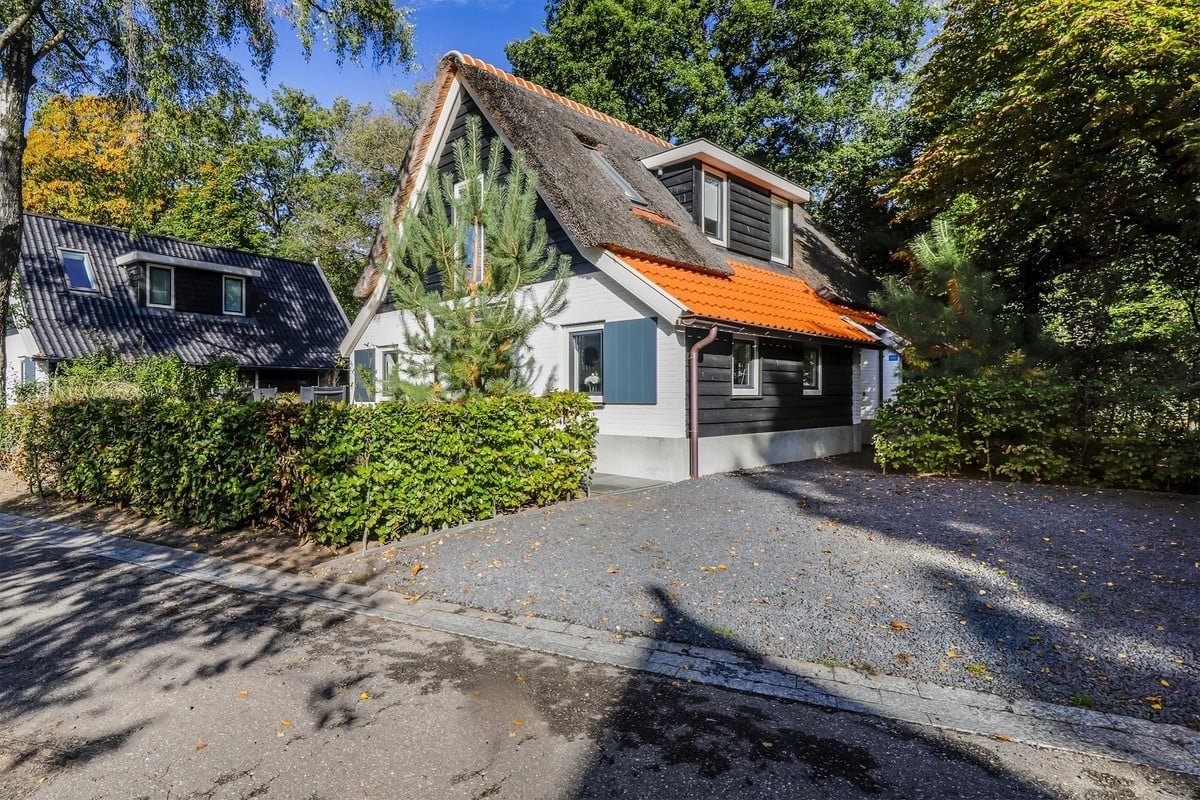 f2505451-7f24-4208-9c13-e49becf12e28 Woning aan de Koningsweg te Arnhem
