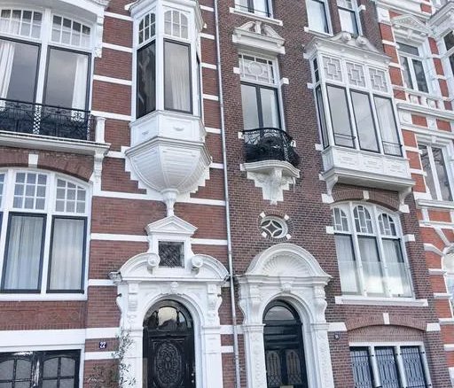 Woning aan de Weesperzijde te Amsterdam