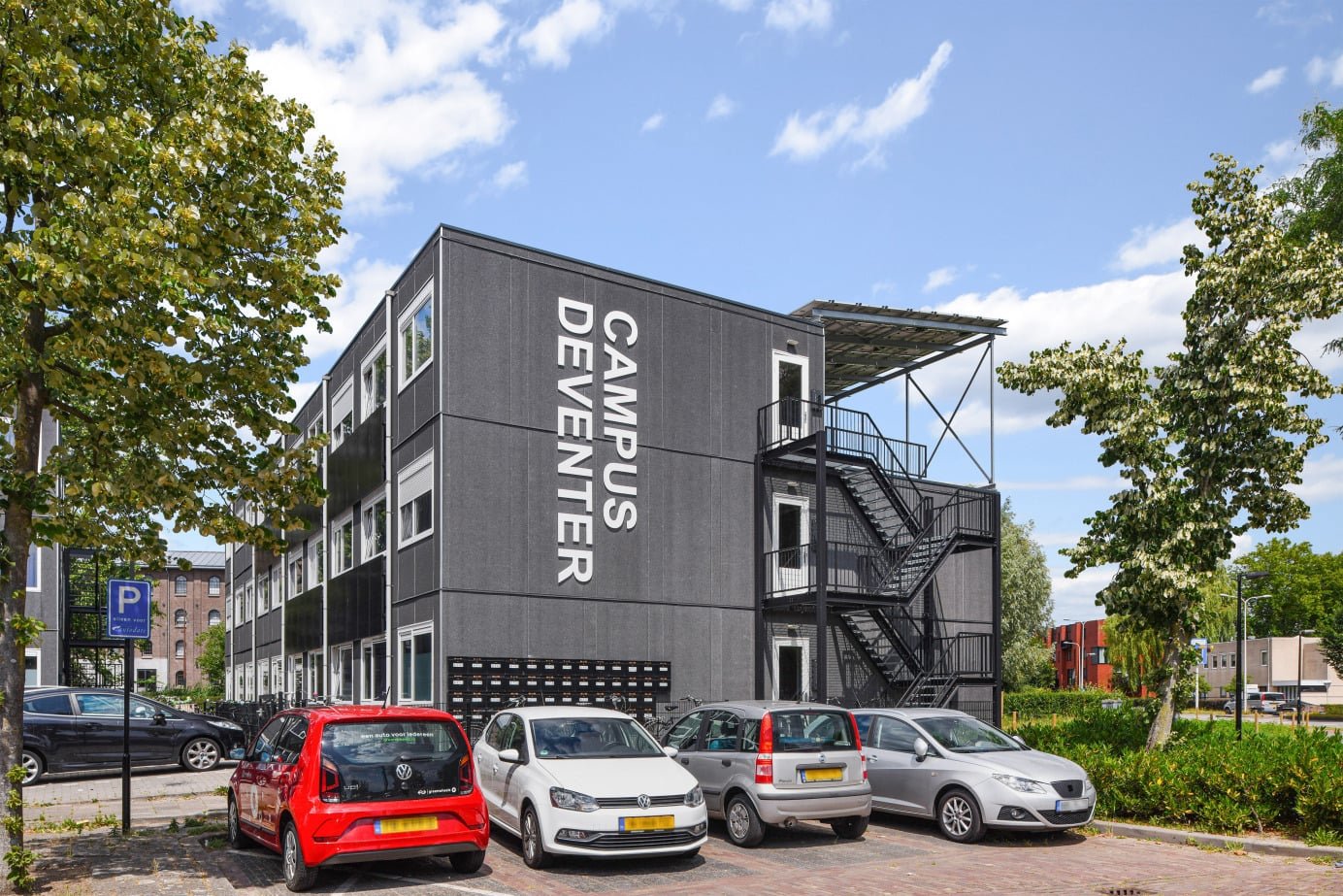 Woning aan de G.J. Leonard Ankersmitlaan te Deventer