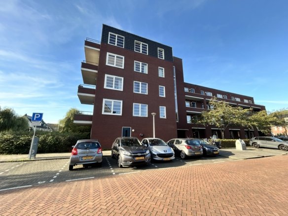 Woning aan de Westhove te Amstelveen