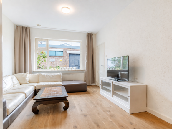 Woning aan de Zadelstraat te Hilversum