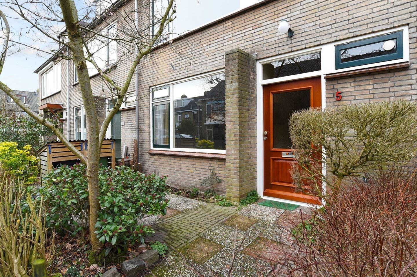 01a10cb0-f562-706e-83ca-73a9974ddb6d Woning aan de Burgemeester Scholtenstraat te Delfgauw