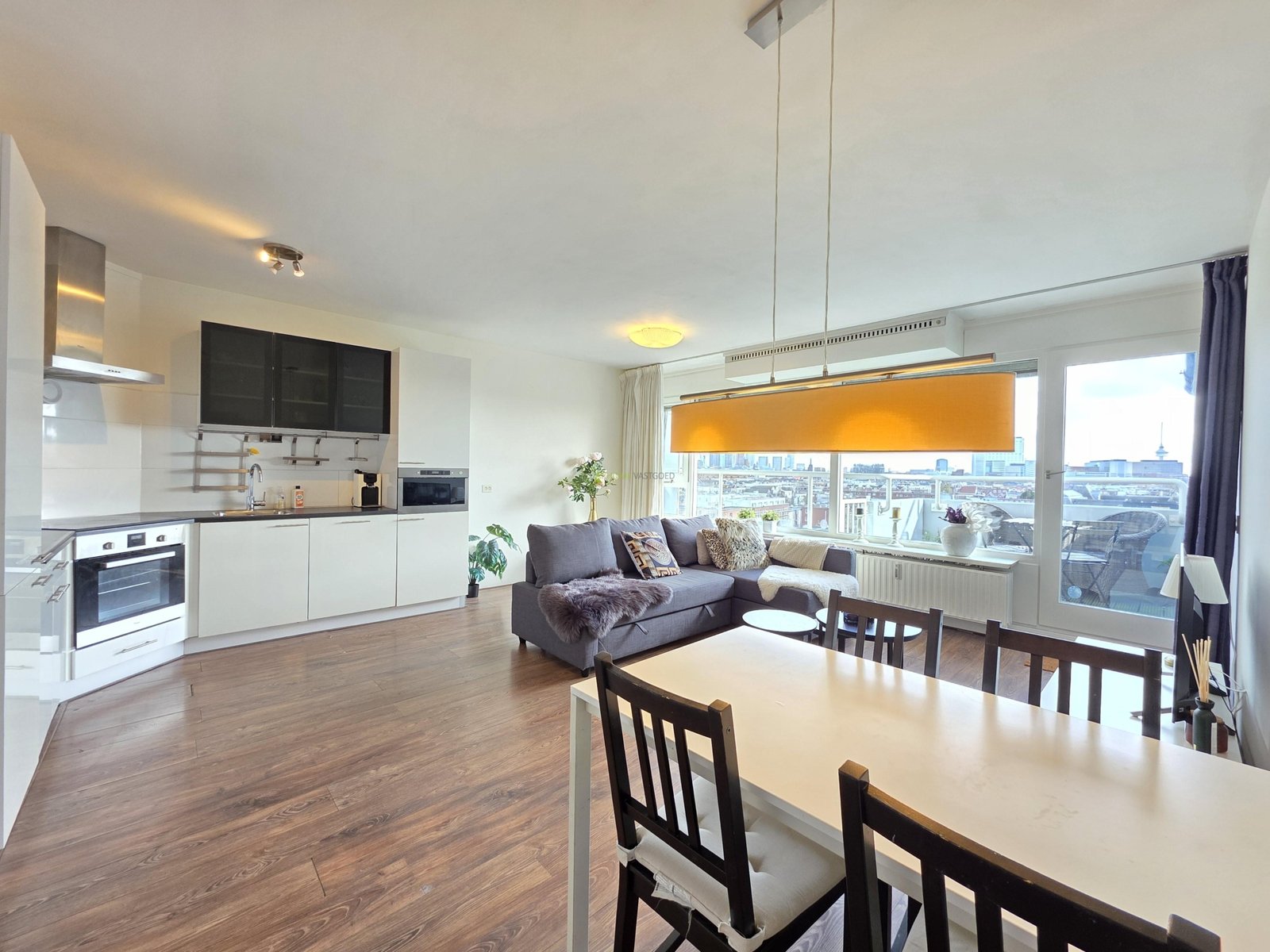 Woning aan de Weena te Rotterdam