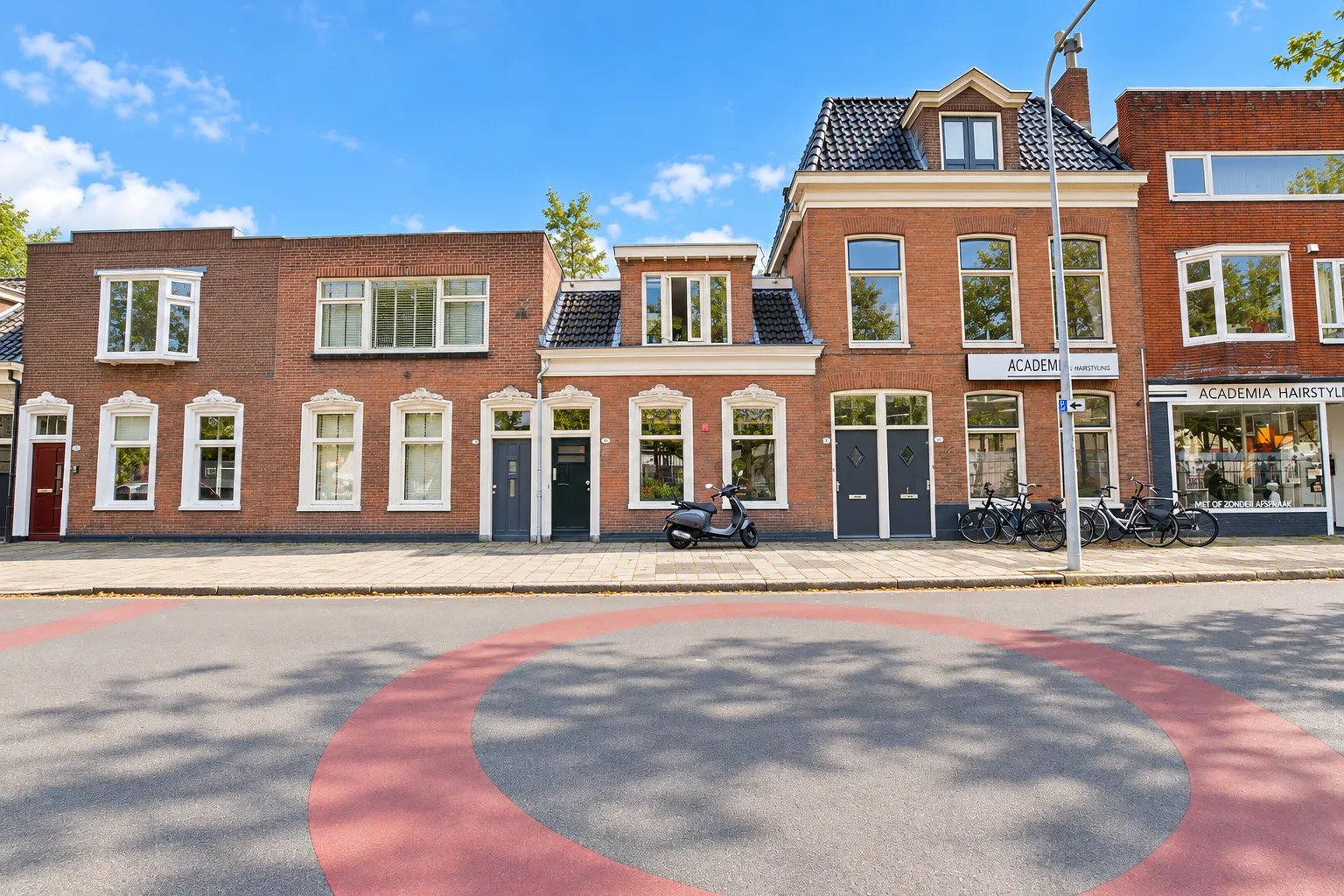 Woning aan de Oostersingel te Groningen