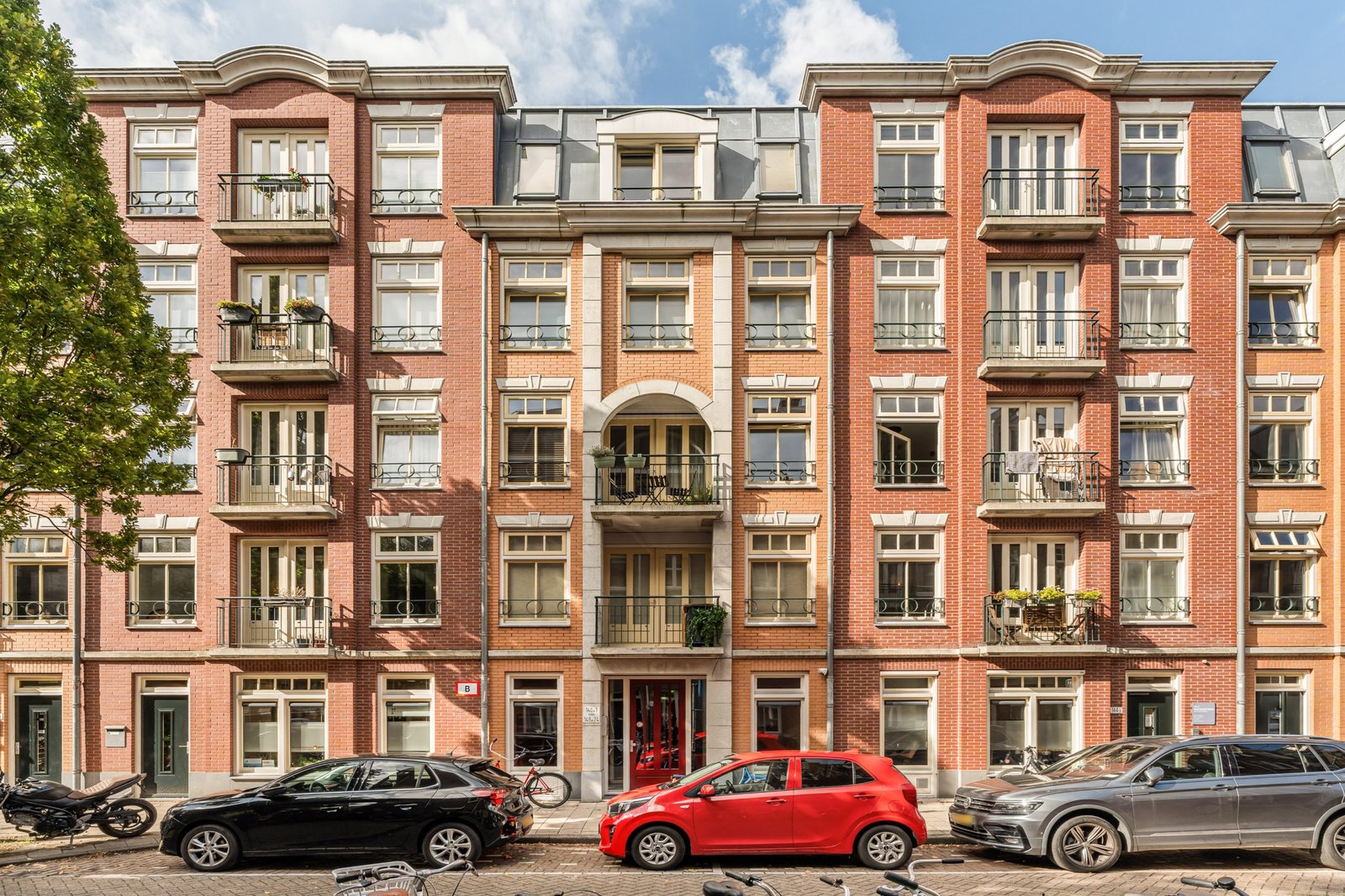 01a12165-a825-724d-9eae-3ccb5bb66991 Woning aan de Rustenburgerstraat te Amsterdam