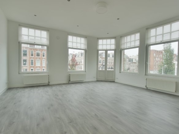 Woning aan de Eerste Constantijn Huygensstraat te Amsterdam