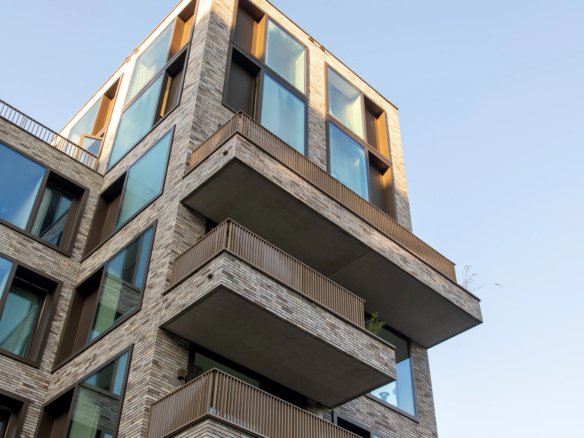 Woning aan de Koningin Wilhelminaplein te Amsterdam