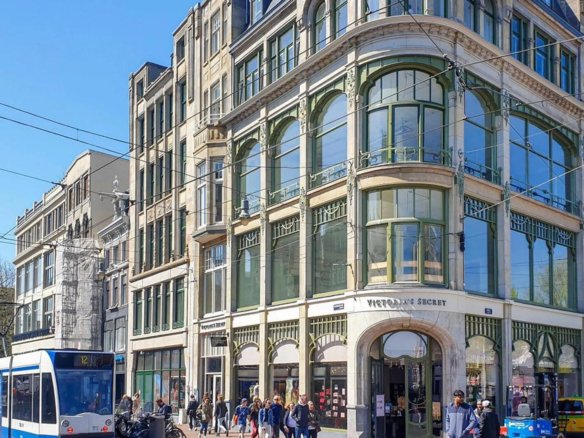 Woning aan de Koningsplein te Amsterdam