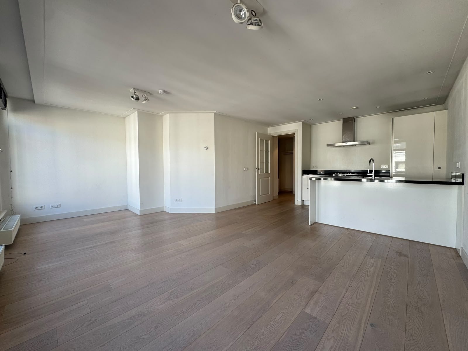 295404471 Appartement in Amsterdam