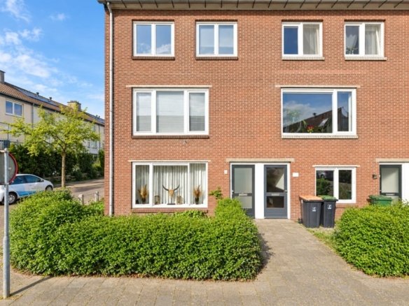 Adriaan van Ostadestraat, 3601RE Maarssen