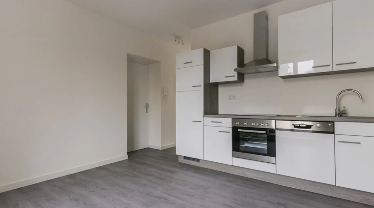 8eefc76c-e058-45bc-8812-52935b19328a Putstraat, 6131HL, Sittard