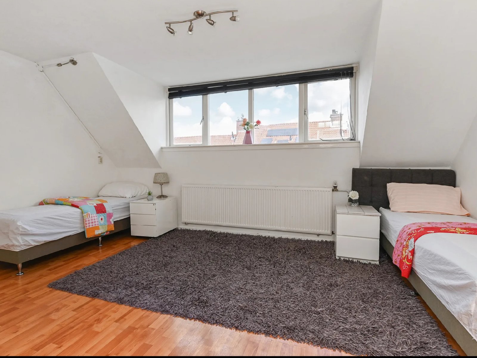 Ruime en lichte woning in Voorburg met studio zolder