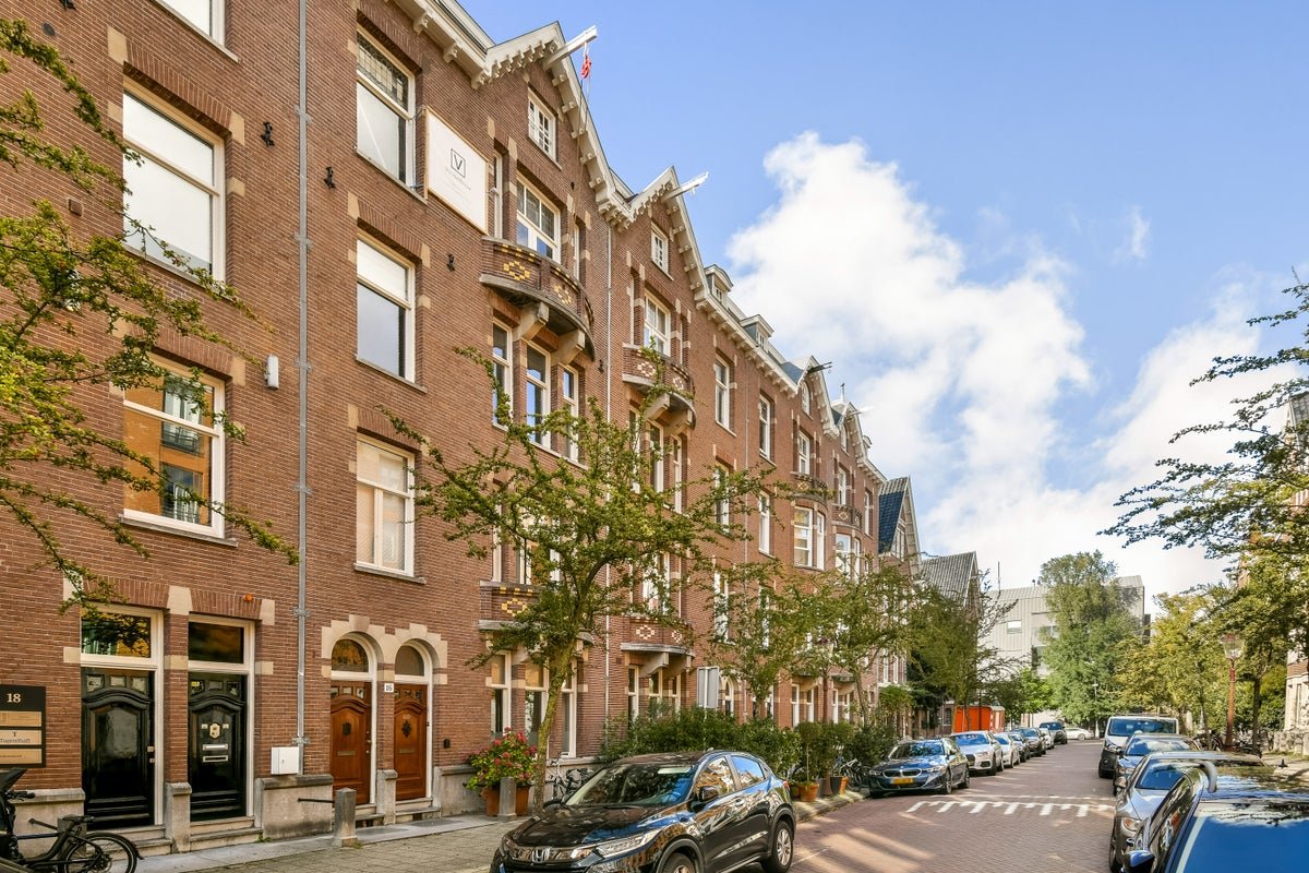 a540f24f-62c8-5bfa-b943-ca8f0a16c848 Pieter de Hoochstraat, 1071EE Amsterdam