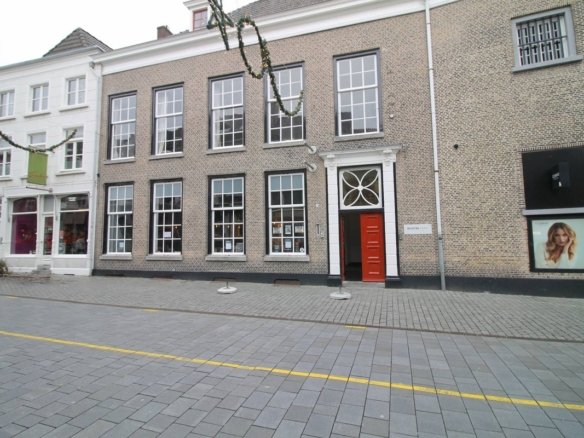 Halstraat, 4811HV Breda