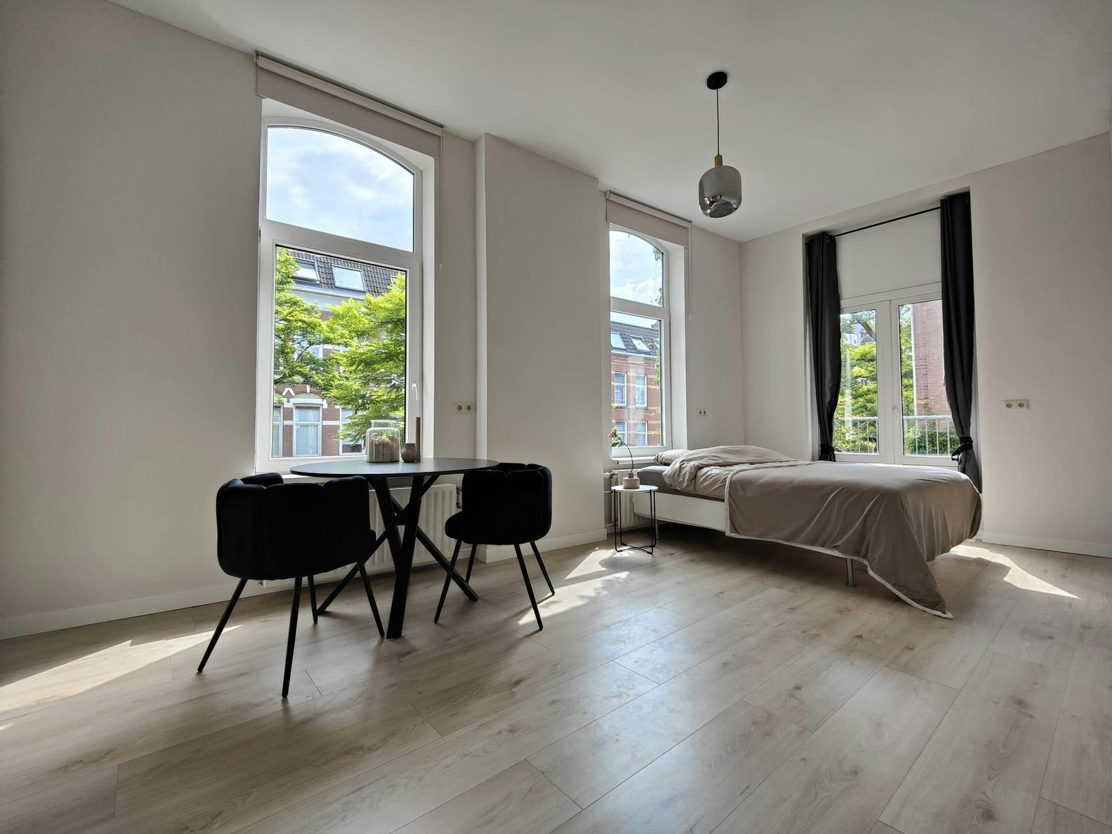 df6bfcb0-6730-42fe-b47a-83022f55471a Kamer in Rotterdam